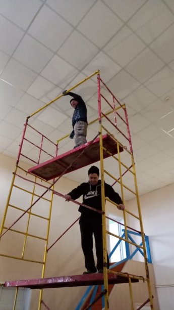 Косметический ремонт потолка , и крыши!!!филиал Безукладовский СДК