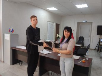 На наш участок 860 приходят впервые голосующие