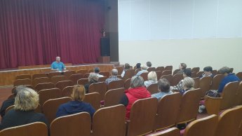 В КДЦ Токаревского МО прошло оперативное совещание по текущим вопросам организации работы, подготовки к проведению предстоящих мероприятий, оформлению отчетности.